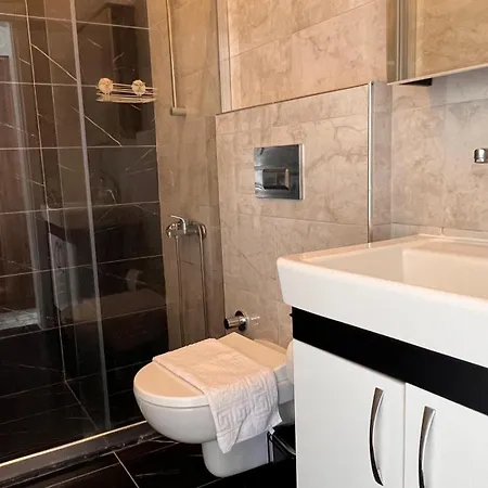 Elin Alacati Ξενοδοχείο *