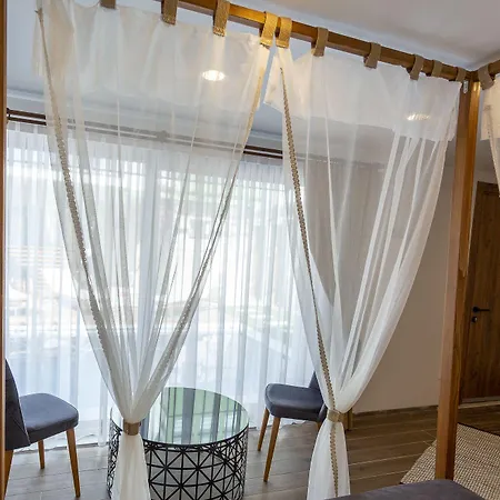 Elin Alacati Hotel *