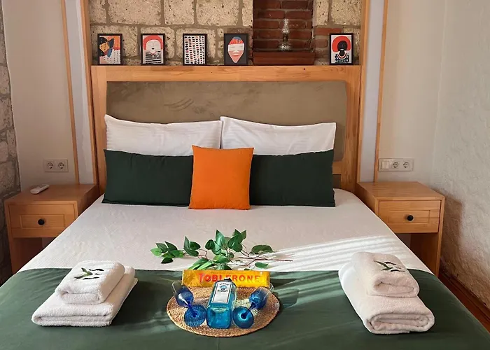 Elin Alacati Hotel *