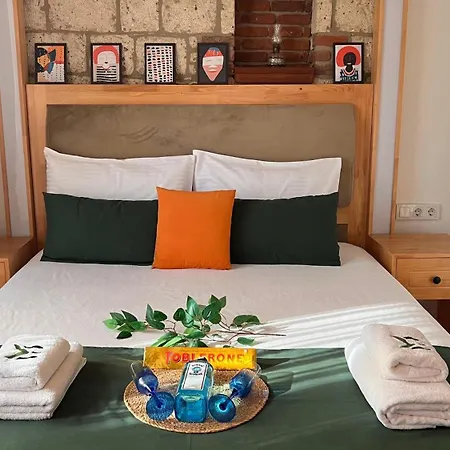 Elin Alacati Hotell *