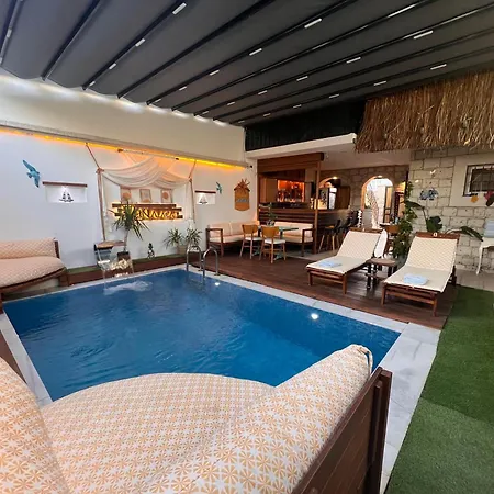 Elin Alacati Hotell *